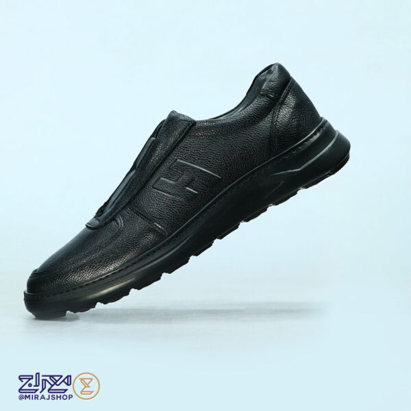 کفش مردانه چرم طبیعی مدل آرتا